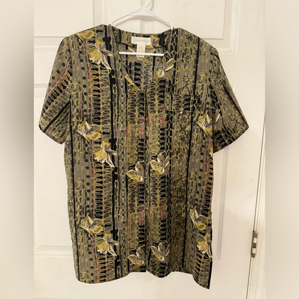 VTG Women’s floral Shirt Button‎ Up Short Sleeve —Size XL vacation Hawaii